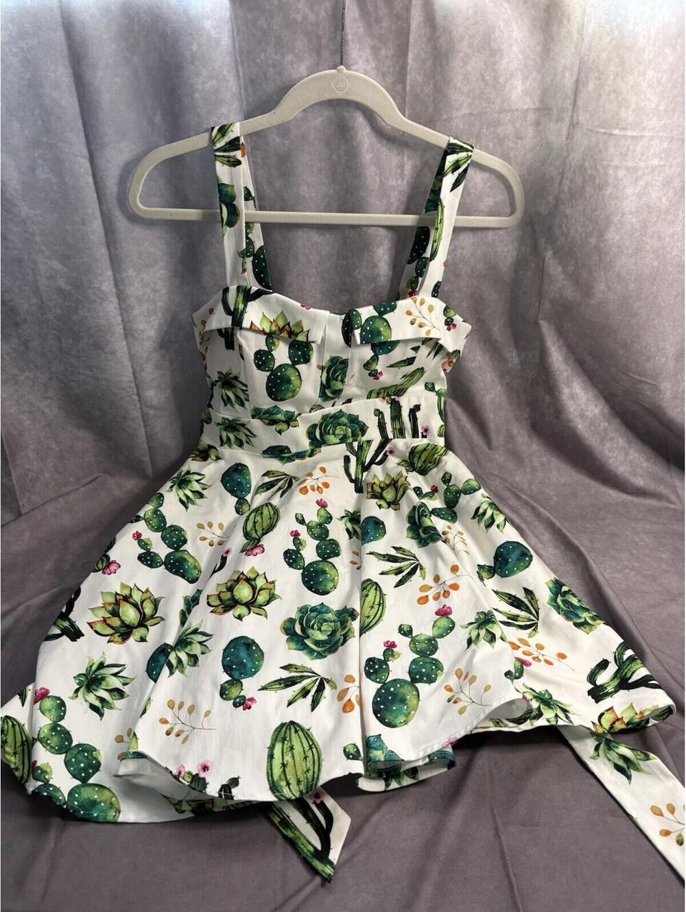 XS White Green Cactus Print Dress Fit & Flare Retro 1950s Style Sleeveless